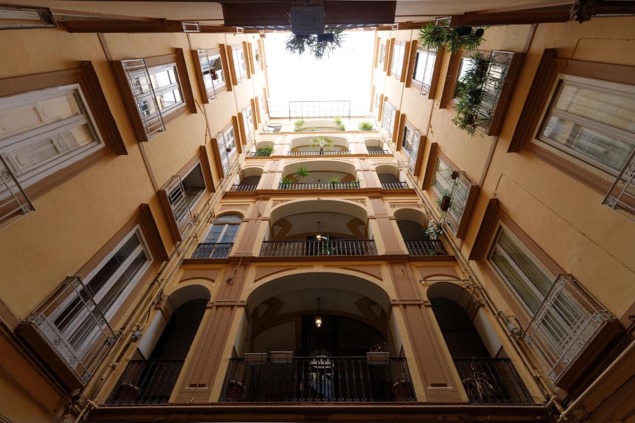 Duomo 77 - In The Heart Of The Historical Center By Elite Villas เนเปิลส์ ภายนอก รูปภาพ